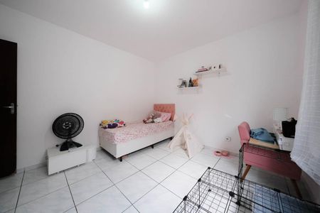 Casa à venda com 262m², 6 quartos e 2 vagasQuarto 2