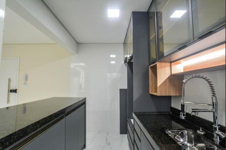 Apartamento à venda com 90m², 3 quartos e 2 vagasCozinha
