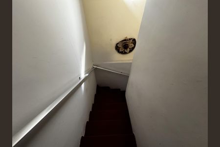 Escada de casa à venda com 3 quartos, 125m² em Vila Ester (zona Norte), São Paulo