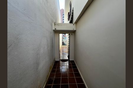 Casa à venda com 125m², 3 quartos e 2 vagasCorredor