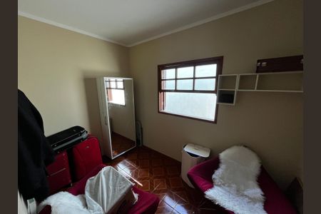 Casa à venda com 125m², 3 quartos e 2 vagasQuarto 2