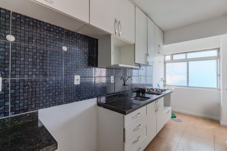 Apartamento à venda com 65m², 2 quartos e sem vagaCozinha e Área de Serviço