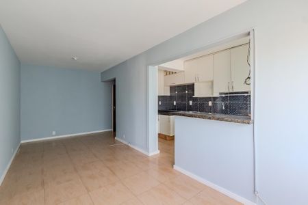 Sala de apartamento à venda com 2 quartos, 65m² em Cristal, Porto Alegre