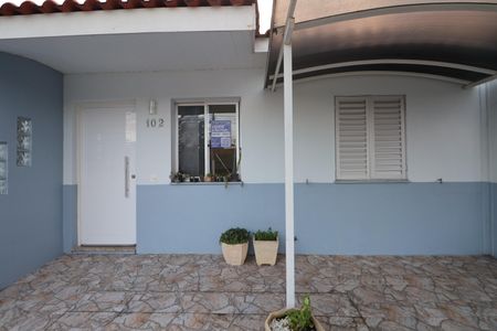 Casa de condomínio à venda com 50m², 2 quartos e 2 vagasPlaca