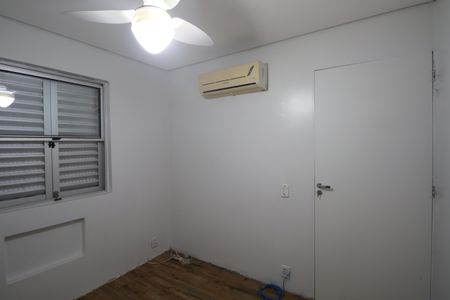 Casa de condomínio à venda com 50m², 2 quartos e 2 vagasQuarto 1