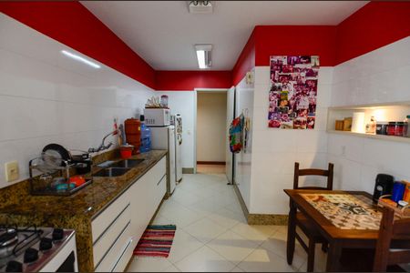 Apartamento à venda com 167m², 3 quartos e 2 vagasCozinha