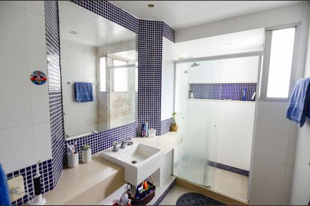 Apartamento à venda com 167m², 3 quartos e 2 vagasBanheiro da Suíte