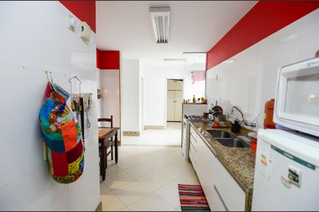 Apartamento à venda com 167m², 3 quartos e 2 vagasCozinha