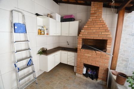 Casa à venda com 207m², 4 quartos e 2 vagasÁrea Externa