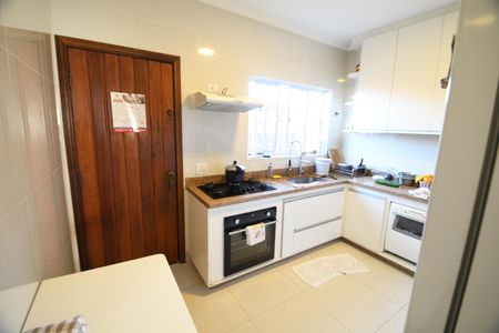 Casa à venda com 207m², 4 quartos e 2 vagasCozinha