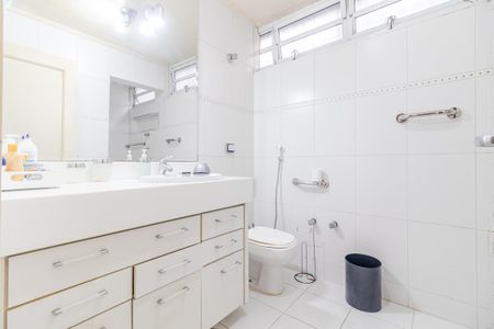 Apartamento à venda com 150m², 3 quartos e 1 vagaBanheiro da Suíte