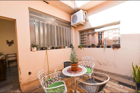 Casa à venda com 170m², 4 quartos e 3 vagas