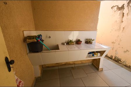 Casa à venda com 170m², 4 quartos e 3 vagas Casa à venda com 170m², 4 quartos e 3 vagasÁrea de Serviço