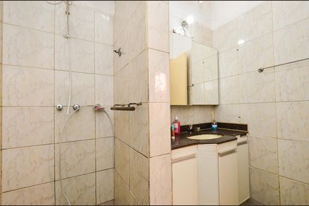 Casa à venda com 170m², 4 quartos e 3 vagas Casa à venda com 170m², 4 quartos e 3 vagasBanheiro Social