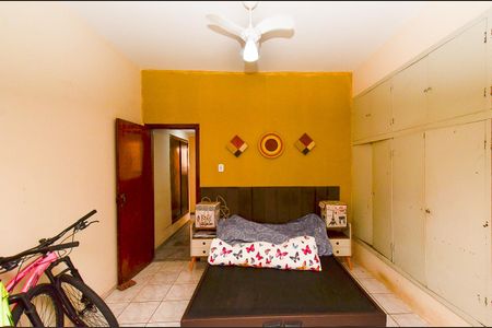 Casa à venda com 170m², 4 quartos e 3 vagas Casa à venda com 170m², 4 quartos e 3 vagasSuite