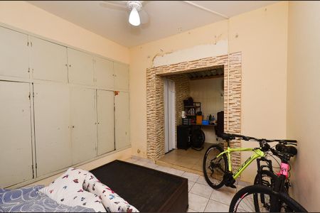 Casa à venda com 170m², 4 quartos e 3 vagas Casa à venda com 170m², 4 quartos e 3 vagasSuite