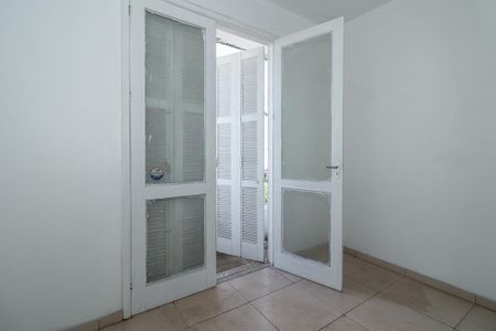 Apartamento à venda com 73m², 3 quartos e sem vagaQuarto