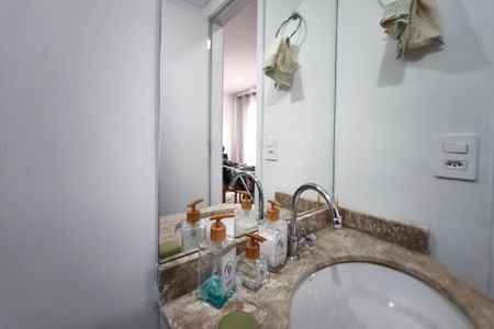 Apartamento à venda com 67m², 2 quartos e 1 vagaBanheiro Social