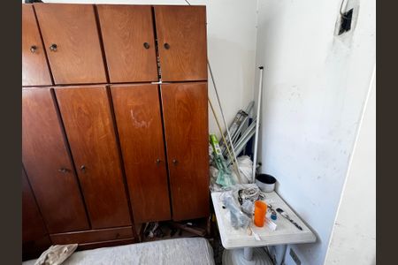 Casa à venda com 200m², 4 quartos e 4 vagasQuarto da Garagem