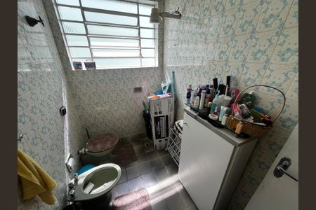 Casa à venda com 200m², 4 quartos e 4 vagasBanheiro da Suíte