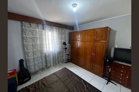 Casa à venda com 200m², 4 quartos e 4 vagasQuarto Suíte