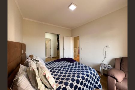 Casa de condomínio para alugar com 260m², 3 quartos e 4 vagas Casa de condomínio para alugar com 260m², 3 quartos e 4 vagasSuíte 2