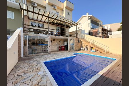 Casa de condomínio para alugar com 260m², 3 quartos e 4 vagas Casa de condomínio para alugar com 260m², 3 quartos e 4 vagasPiscina