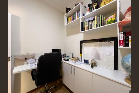 Casa de condomínio para alugar com 260m², 3 quartos e 4 vagas Casa de condomínio para alugar com 260m², 3 quartos e 4 vagasEscritório
