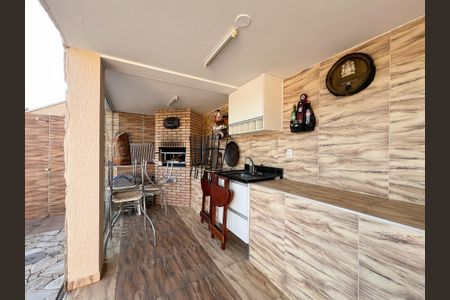 Casa de condomínio para alugar com 260m², 3 quartos e 4 vagas Casa de condomínio para alugar com 260m², 3 quartos e 4 vagasChurrasqueira