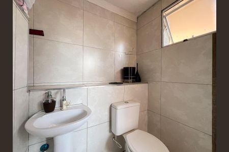 Casa de condomínio para alugar com 260m², 3 quartos e 4 vagas Casa de condomínio para alugar com 260m², 3 quartos e 4 vagasBanheiro da Churrasqueira