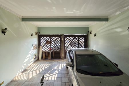 Casa à venda com 196m², 3 quartos e 2 vagasVista - Sala