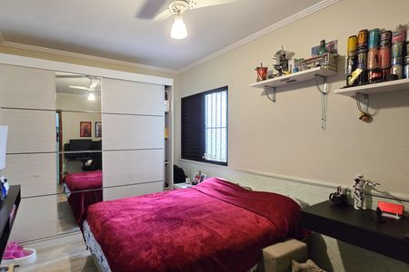 Casa à venda com 196m², 3 quartos e 2 vagasQuarto 2