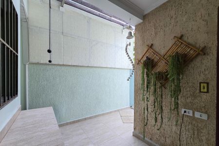 Casa à venda com 196m², 3 quartos e 2 vagasQuintal