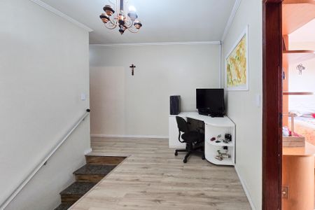 Casa à venda com 196m², 3 quartos e 2 vagasEscritório