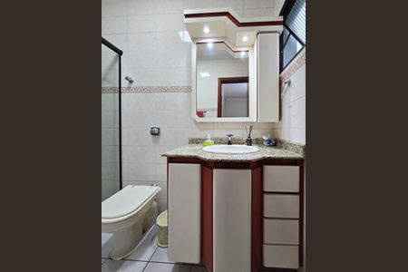 Casa à venda com 196m², 3 quartos e 2 vagasBanheiro Social