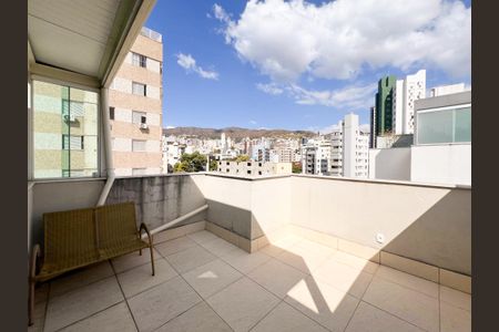Apartamento à venda com 130m², 2 quartos e 2 vagas Apartamento à venda com 130m², 2 quartos e 2 vagasVaranda da Sala