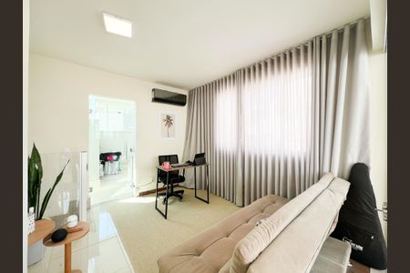Apartamento à venda com 130m², 2 quartos e 2 vagas Apartamento à venda com 130m², 2 quartos e 2 vagasSala 2
