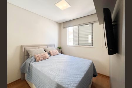 Apartamento à venda com 130m², 2 quartos e 2 vagas Apartamento à venda com 130m², 2 quartos e 2 vagasQuarto