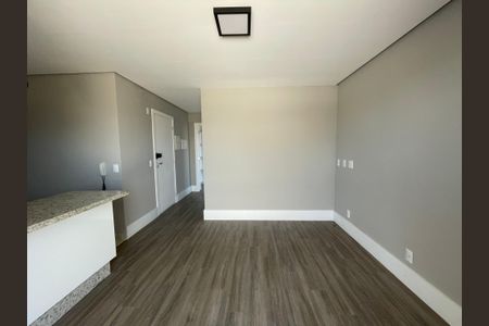 Sala  de apartamento para alugar com 2 quartos, 80m² em Granja Viana, Cotia