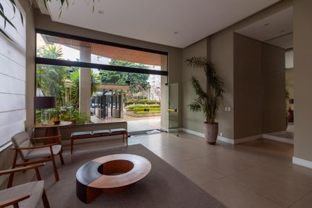 Apartamento à venda com 210m², 3 quartos e 3 vagasHall social