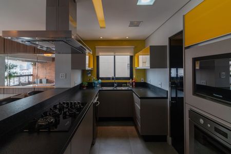 Apartamento à venda com 210m², 3 quartos e 3 vagasCozinha