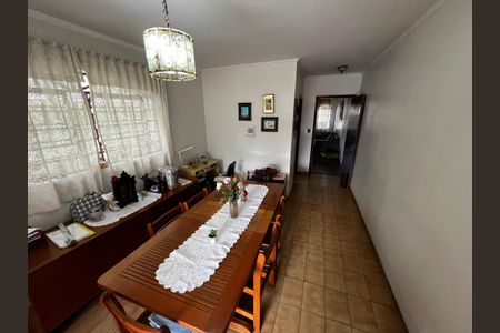 Casa à venda com 210m², 3 quartos e 6 vagasCopa