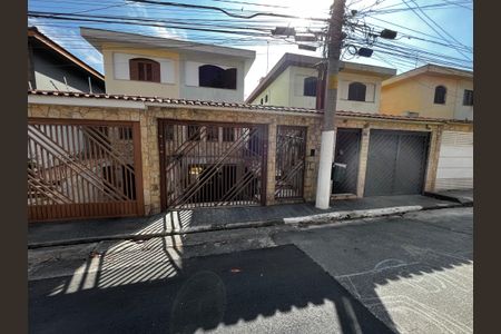 Casa à venda com 210m², 3 quartos e 6 vagasFachada