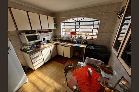 Casa à venda com 210m², 3 quartos e 6 vagasCozinha