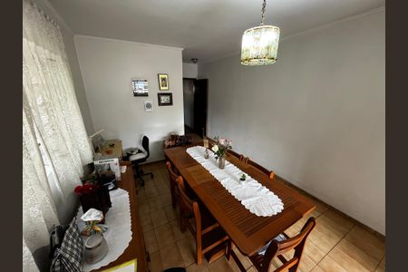 Casa à venda com 210m², 3 quartos e 6 vagasCopa