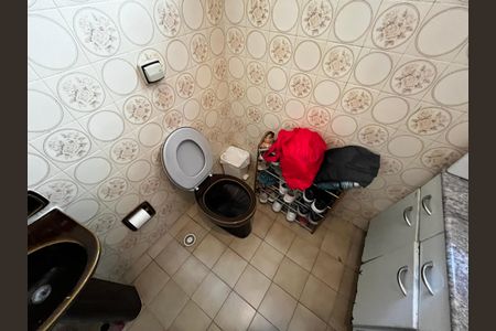 Casa à venda com 210m², 3 quartos e 6 vagasBanheiro Social