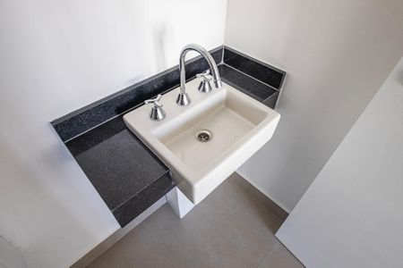 Apartamento à venda com 50m², 2 quartos e 1 vagaSuíte 1 - Banheiro