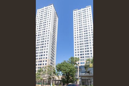 Apartamento para alugar com 140m², 3 quartos e 2 vagas Apartamento para alugar com 140m², 3 quartos e 2 vagasFachada