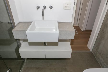Apartamento para alugar com 140m², 3 quartos e 2 vagas Apartamento para alugar com 140m², 3 quartos e 2 vagasBanheiro da Suíte 2