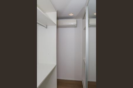 Apartamento para alugar com 140m², 3 quartos e 2 vagas Apartamento para alugar com 140m², 3 quartos e 2 vagasSuíte 1